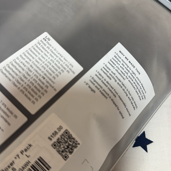 Lululemon always in motion 7 pack 5” length - Picture 5 of 5